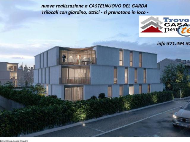 Locale Commerciale in vendita a Castelnuovo Del Garda, Veneto