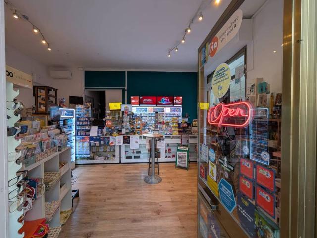 Locale Commerciale in vendita a Gioiella, Umbria