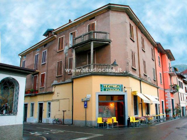 Locale Commerciale in vendita a Castro, Lombardia