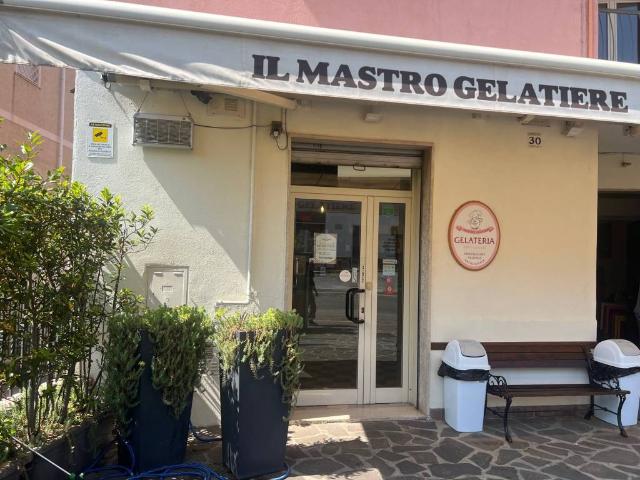 Locale Commerciale in vendita a Castro Dei Volsci, Lazio