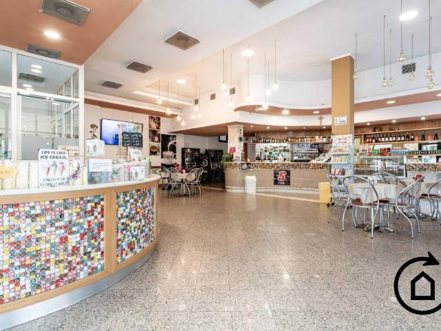 Locale Commerciale in vendita a Unione di Comuni della Romagna Forlivese, Castrocaro Terme