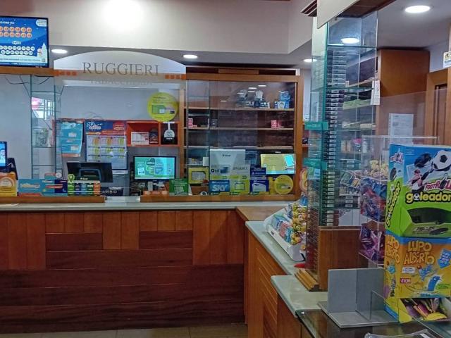 Locale Commerciale in vendita a Borgo-Sanzio, Catania