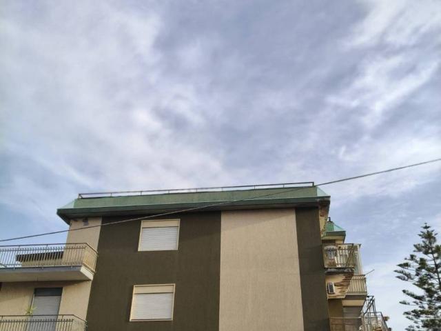 Locale Commerciale in vendita a Monte Po-Nesima-San Leone-Rapisardi, Catania