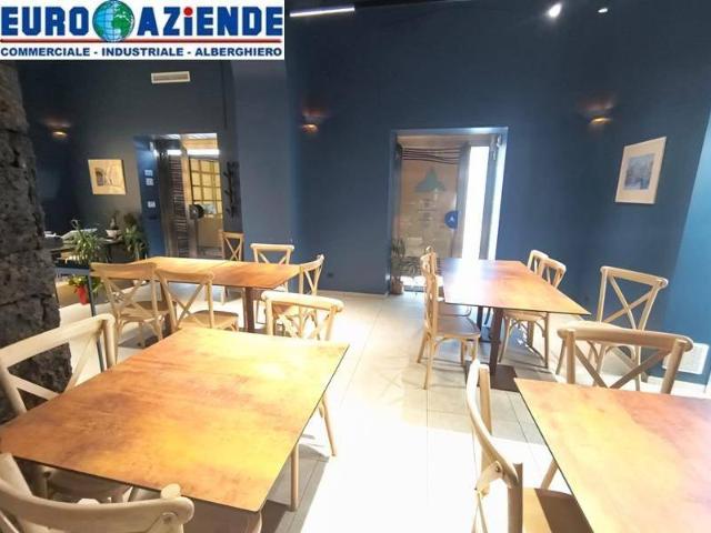 Locale Commerciale in vendita a Borgo-Sanzio, Catania