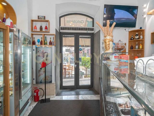 Locale Commerciale in vendita a Monte Po-Nesima-San Leone-Rapisardi, Catania