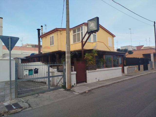 Locale Commerciale in vendita a Puglia, Bari