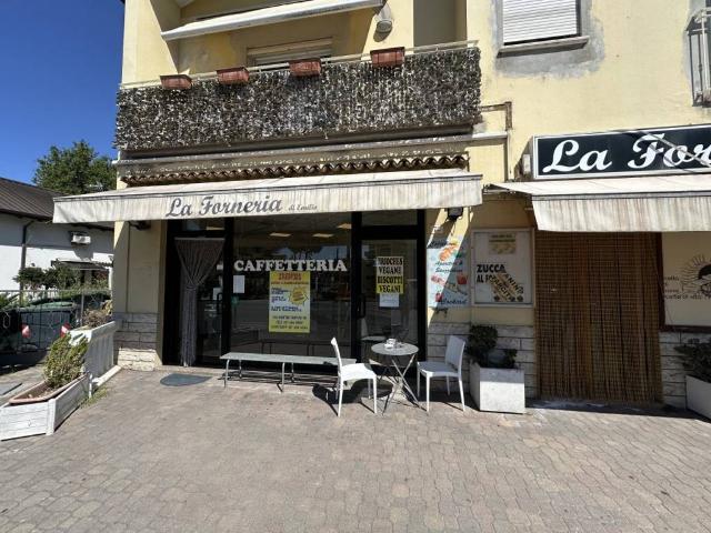 Locale Commerciale in vendita a Cervia, Reggio Emilia