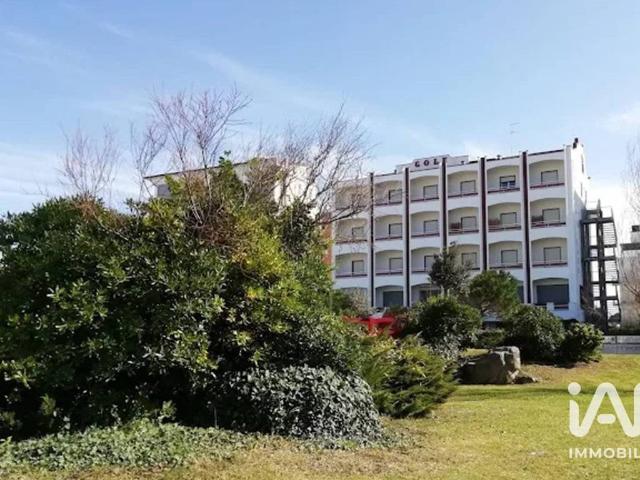 Locale Commerciale in vendita a Milano Marittima, Cervia