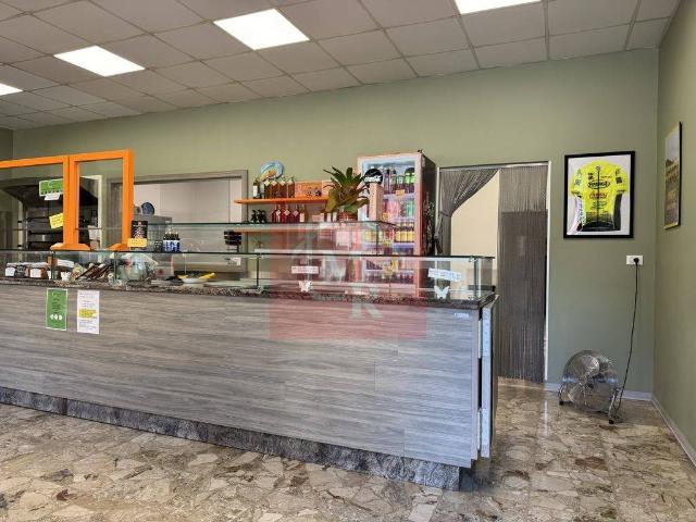 Locale Commerciale in vendita a Cervignano Del Friuli, Friuli-Venezia Giulia