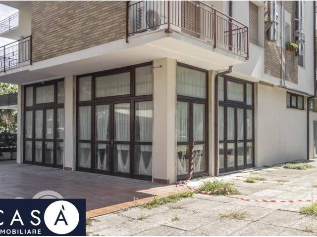 Locale Commerciale in vendita a Zadina, Cesenatico