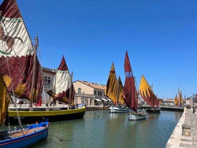 Locale Commerciale in vendita a Cesenatico, Reggio Emilia