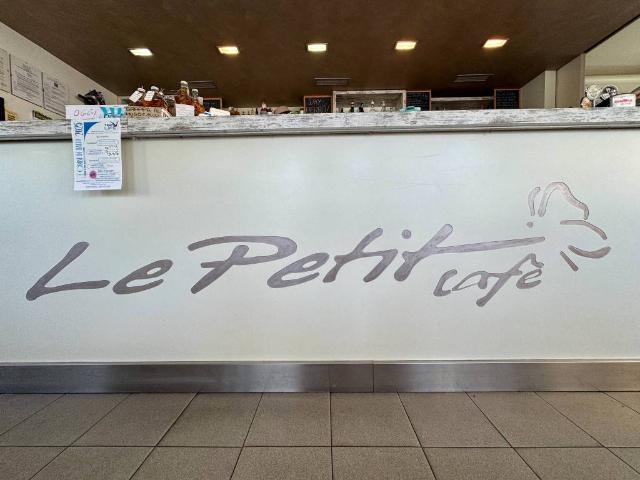 Locale Commerciale in vendita a Fornaci, Chiari