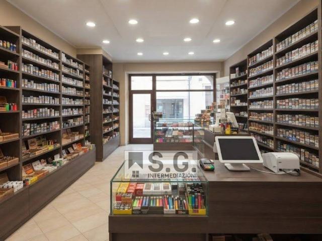 Locale Commerciale in vendita a Sottomarina, Chioggia