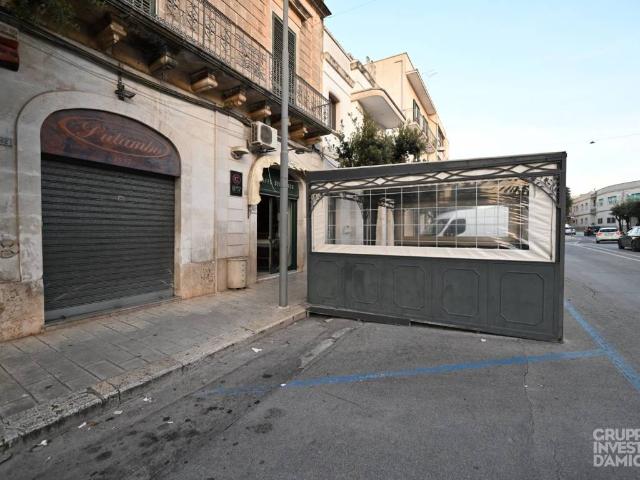 Locale Commerciale in vendita a Puglia, Brindisi