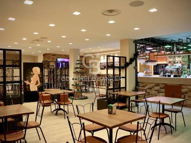 Locale Commerciale in vendita a Puglia, Brindisi