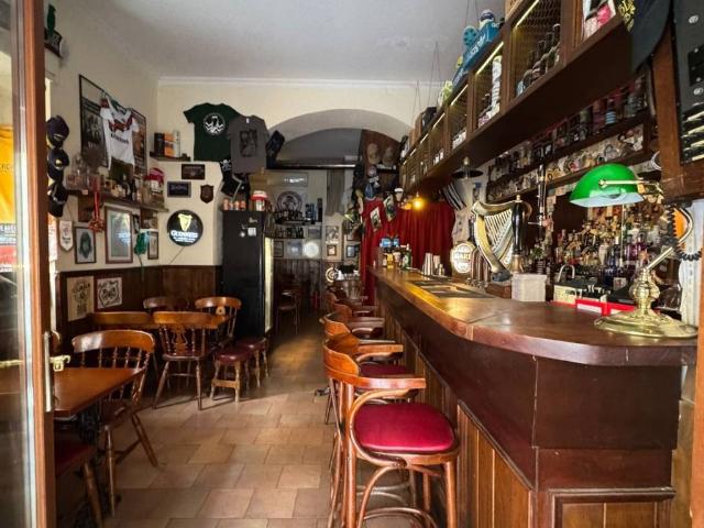 Locale Commerciale in vendita a Borgo Odescalchi, Roma Capitale