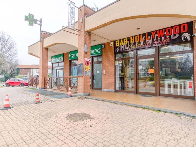 Locale Commerciale in vendita a Leumann, Piemonte