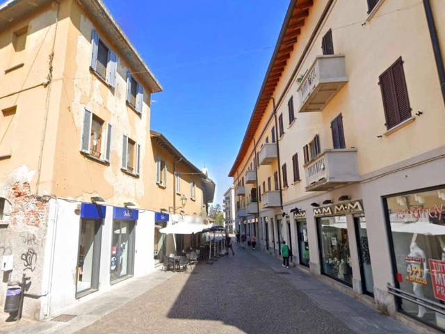 Locale Commerciale in vendita a San Giuliano Monzese, Cologno Monzese