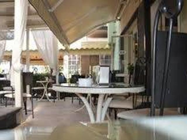 Locale Commerciale in vendita a Comacchio, Reggio Emilia