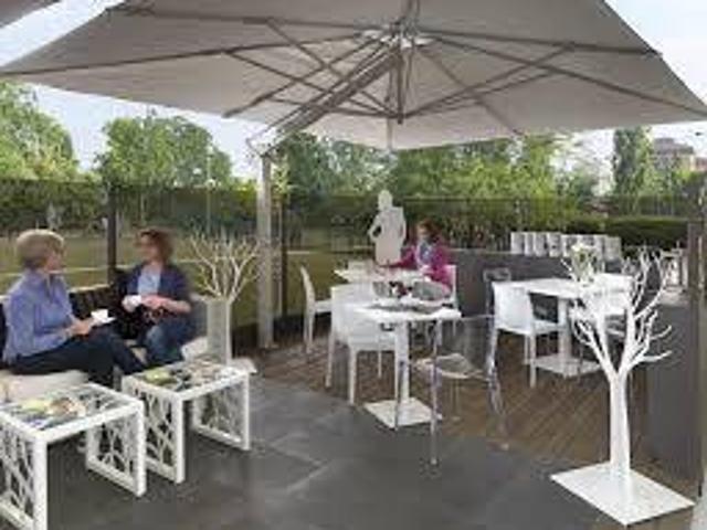 Locale Commerciale in vendita a Comacchio, Reggio Emilia