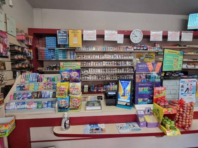 Locale Commerciale in vendita a Comezzano, Comezzano-Cizzago