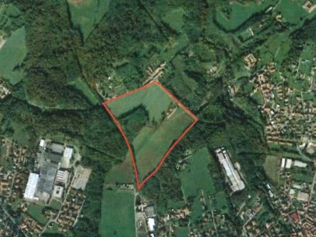 Locale Commerciale in vendita a Prestino, Como