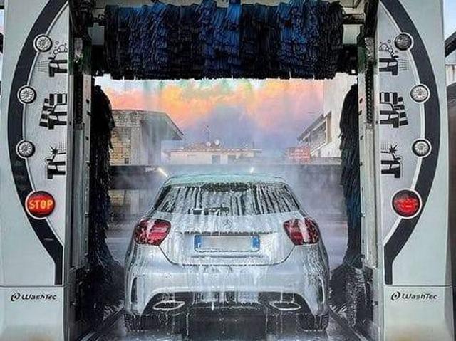 Locale Commerciale in vendita a San Giovanni, Como