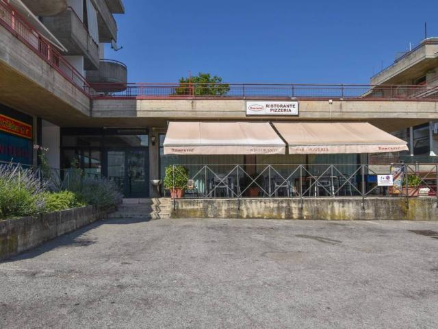 Locale Commerciale in vendita a Marche, Ascoli Piceno