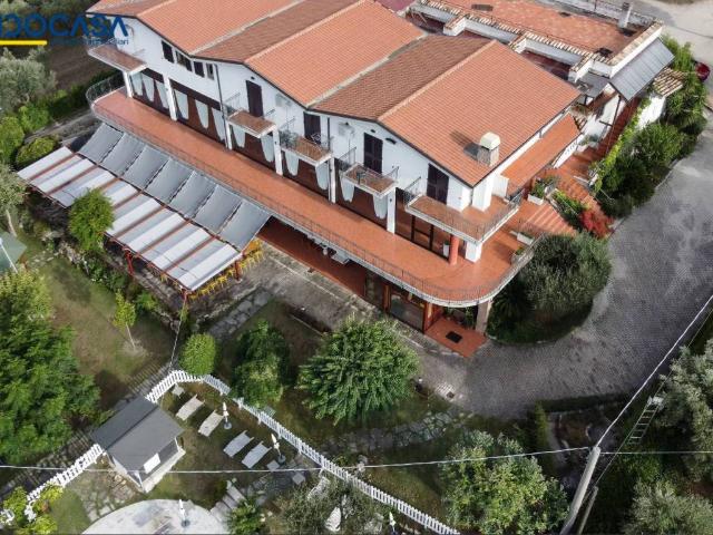 Locale Commerciale in vendita a Unione dei Comuni della Val Vibrata, Torano Nuovo