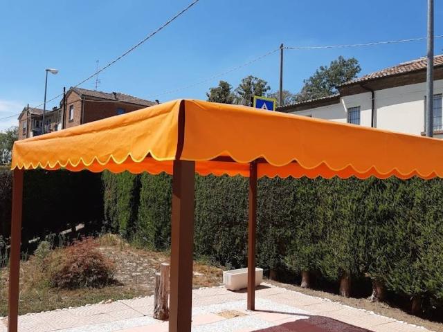 Locale Commerciale in vendita a Unione Terre e Fiumi, Copparo