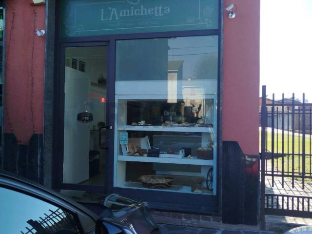 Locale Commerciale in vendita a Cascina Torrette, Cornaredo