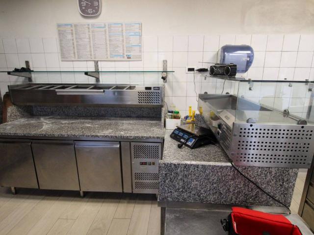 Locale Commerciale in vendita a Olmo, Creazzo
