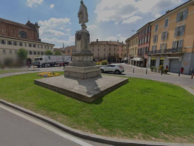 Locale Commerciale in vendita a Le Villette, Crema
