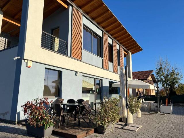 Locale Commerciale in vendita a Tetto Bovis, Piemonte