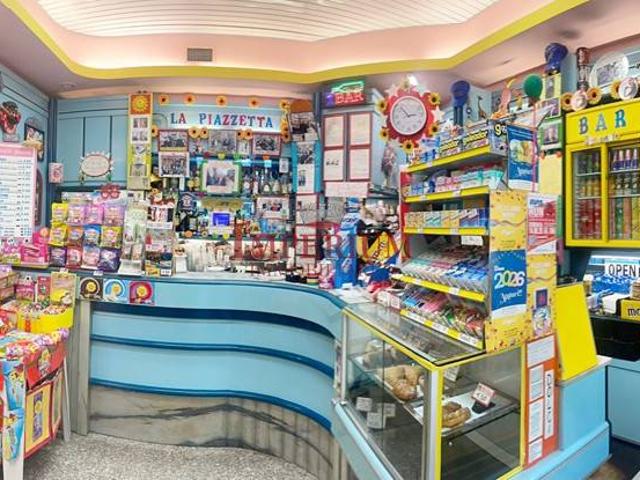 Locale Commerciale in vendita a San Pietro, Desio