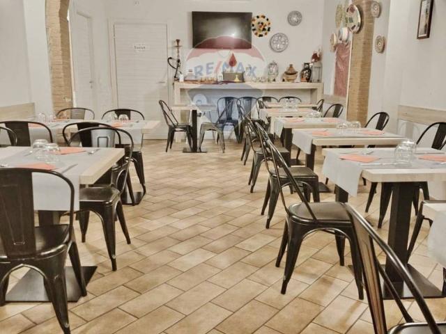 Locale Commerciale in vendita a Serravalle, Empoli