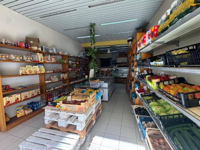 Locale Commerciale in vendita a Pagnana, Empoli