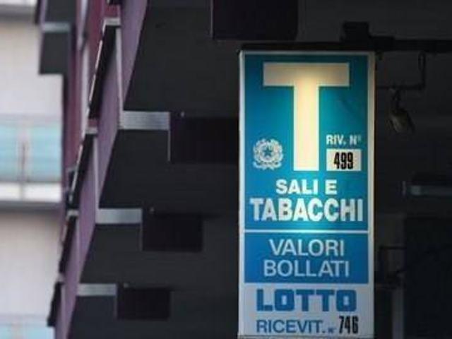 Locale Commerciale in vendita a Unione della Romagna Faentina, Faenza
