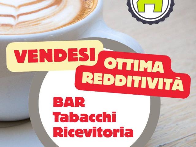 Locale Commerciale in vendita a Carrara, Marche