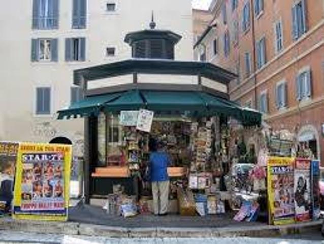 Locale Commerciale in vendita a Ferrara, Reggio Emilia