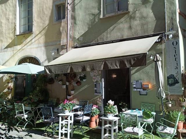 Locale Commerciale in vendita a Olle Superiore, Finale Ligure