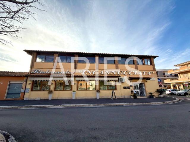 Locale Commerciale in vendita a Roma Capitale, Lazio