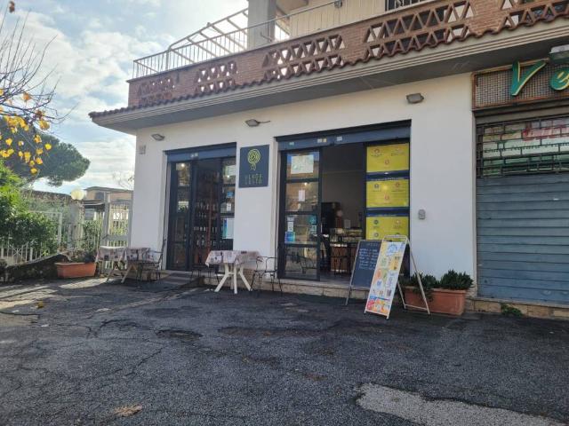 Locale Commerciale in vendita a Tor Lupara, Roma Capitale