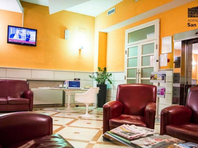 Locale Commerciale in vendita a Schiavonia - San Biagio, Forlì