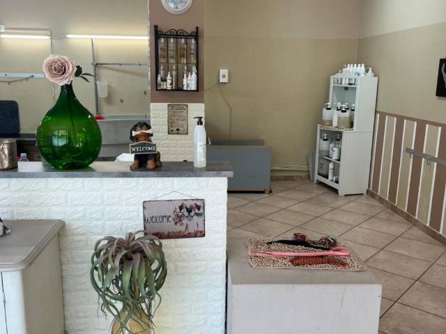 Locale Commerciale in vendita a Unione dei comuni del Distretto Ceramico, Formigine