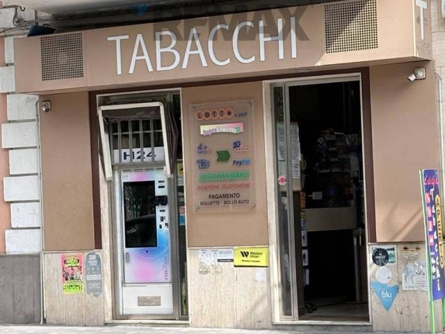 Locale Commerciale in vendita a Francofonte, Sicilia
