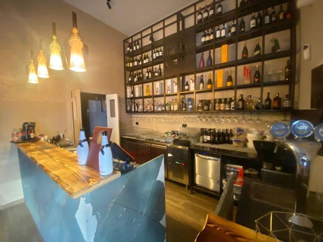 Locale Commerciale in vendita a Sepano, Frattamaggiore