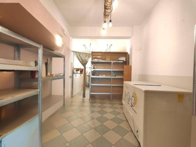 Locale Commerciale in vendita a Unione dei Comuni Circondario dell'Empolese Valdelsa, Fucecchio