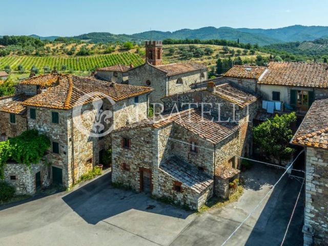 Locale Commerciale in vendita a San Martino al Vento, Gaiole in Chianti