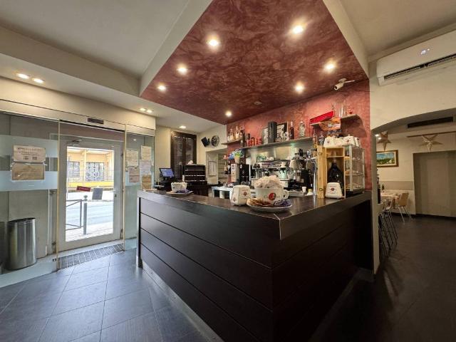 Locale Commerciale in vendita a Piemonte, Novara